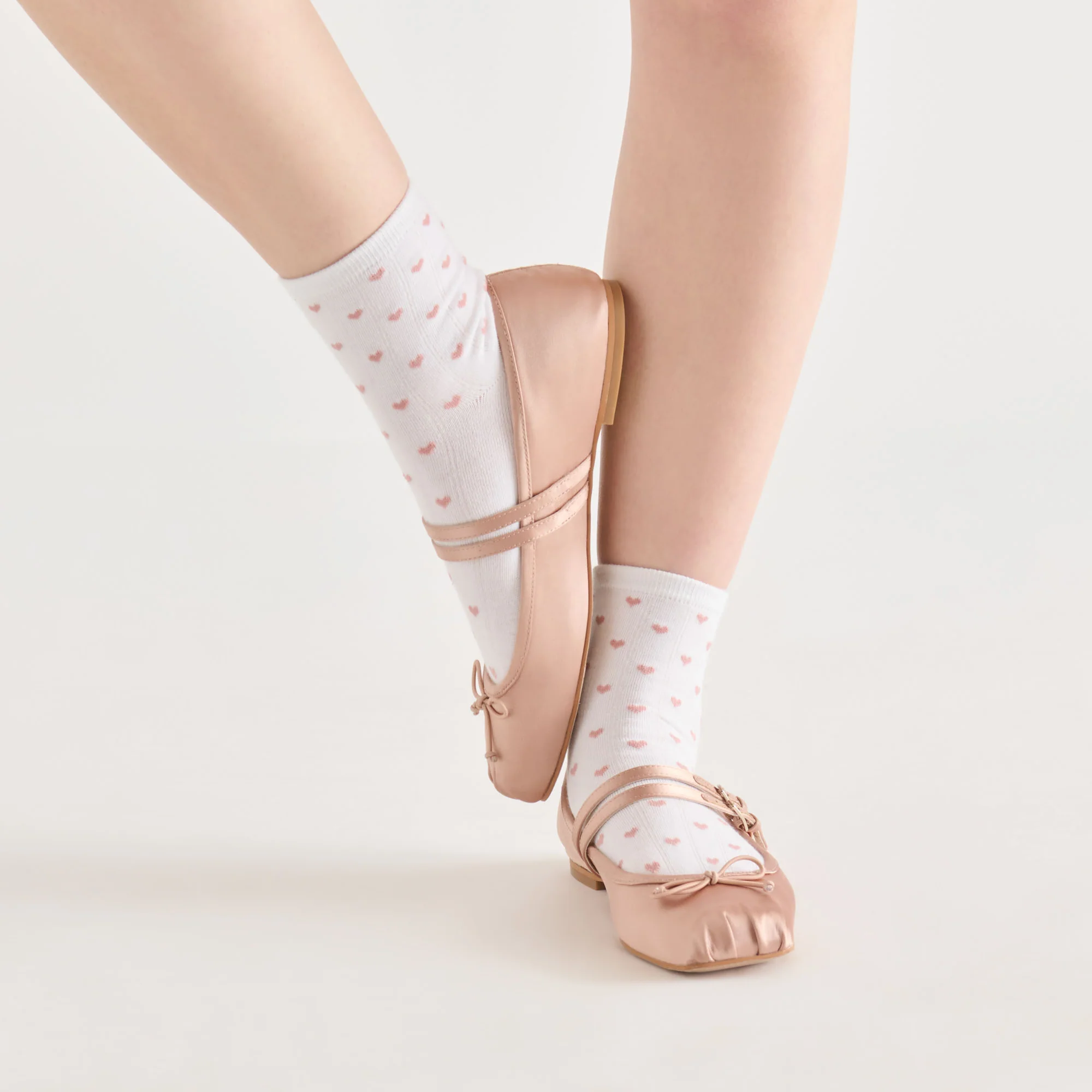 3 PACK SWEET HEART ANKLET SOCKS WHITE PINK - Image 2