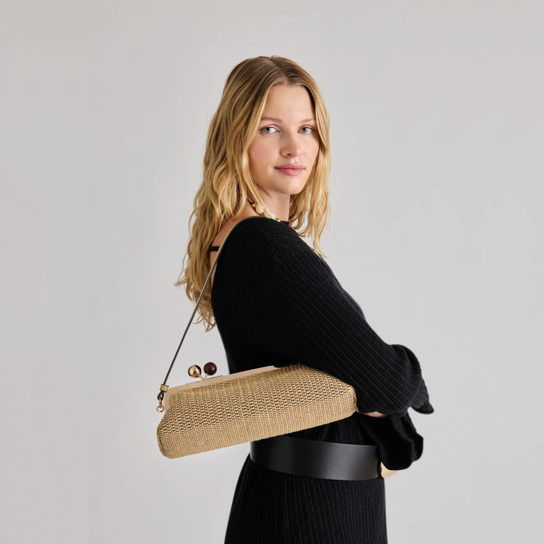 AMBRIAA SHOULDER BAG NATURAL RAFFIA - Image 2
