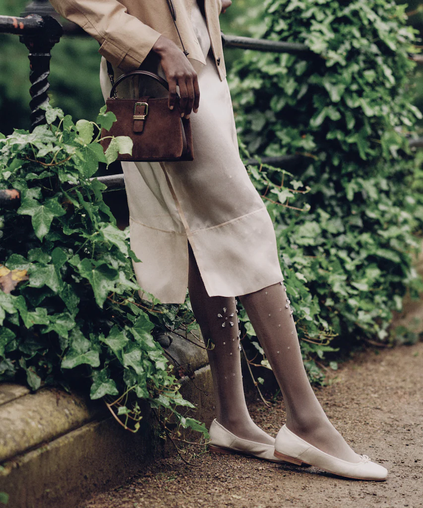 ANISA BALLET FLATS CREME CRINKLE PATENT - Image 6