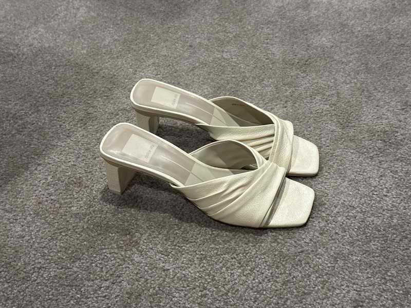 CARLAN HEELS OFF WHITE SILK - re:vita - Image 18