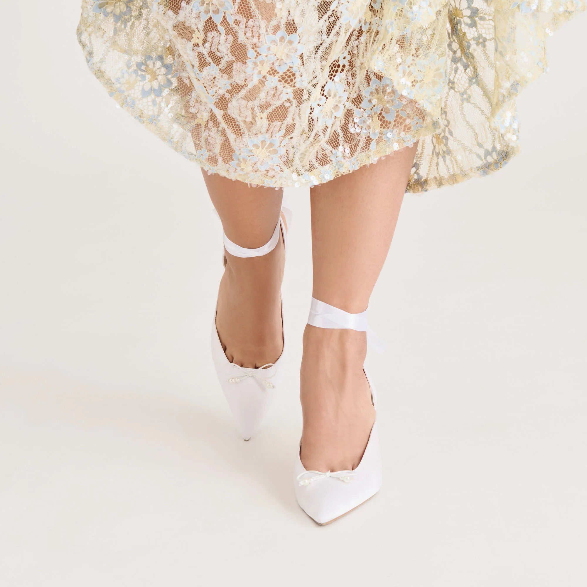 EFORA HEELS TRUE WHITE SATIN - Image 4
