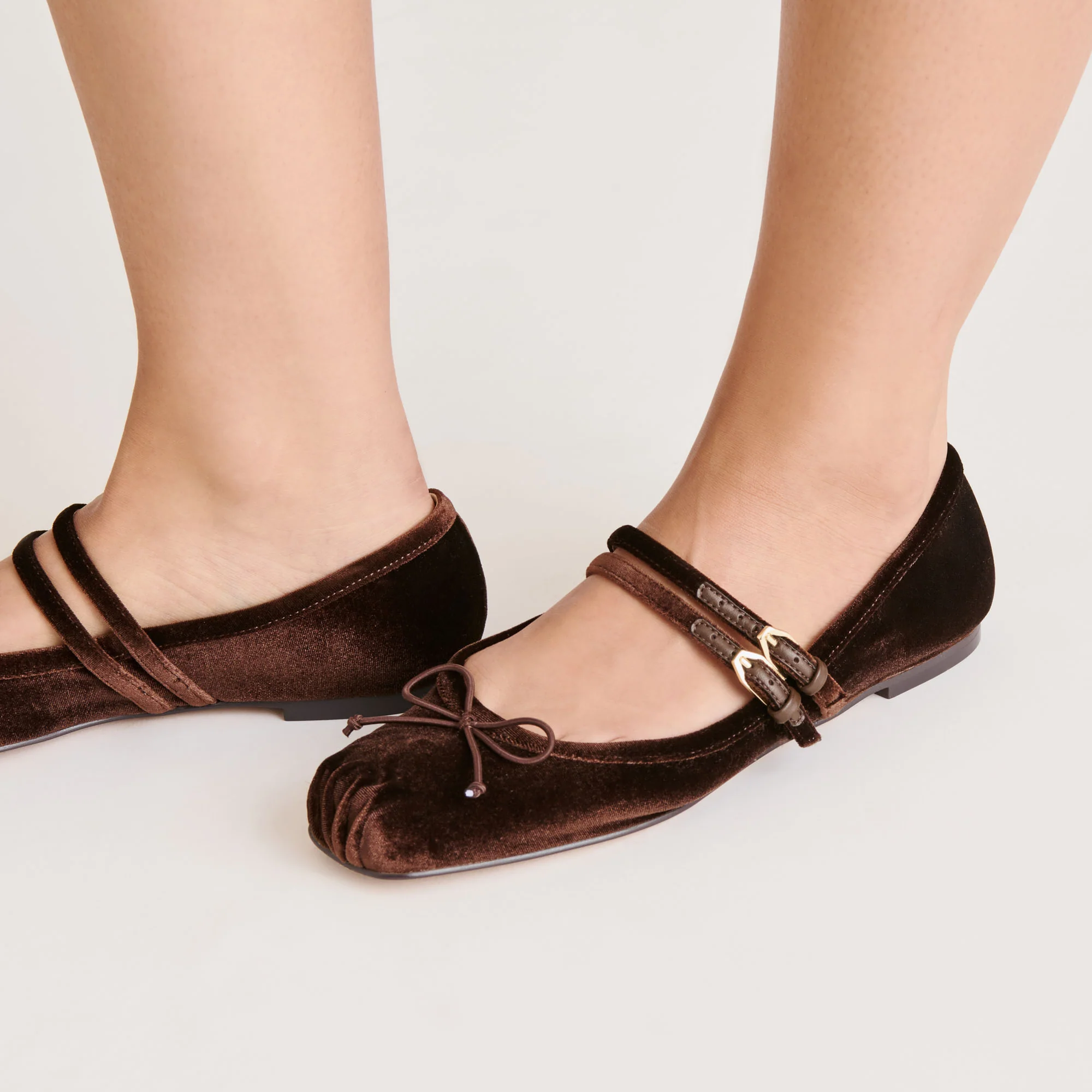 GIBSEN BALLET FLATS CHOCOLATE VELVET - Image 2