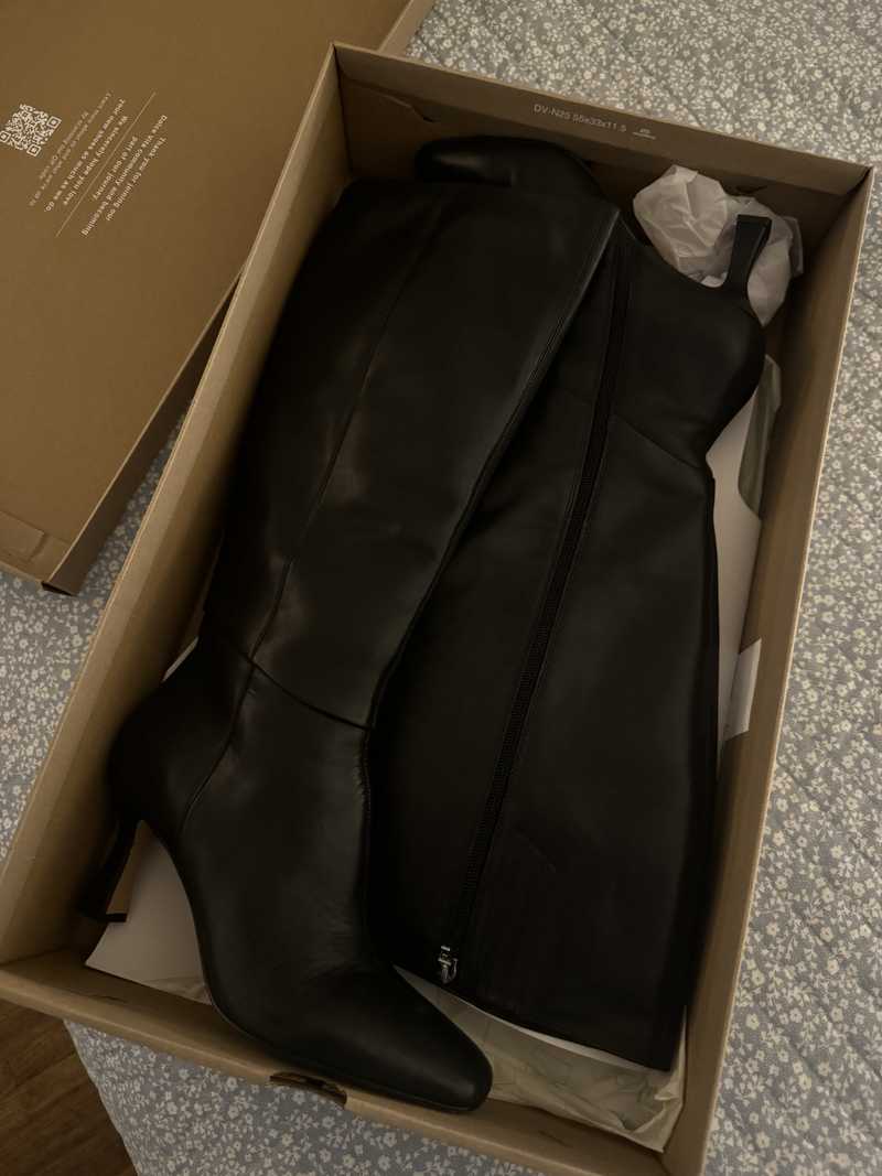 GYRA WIDE CALF BOOTS BLACK LEATHER - re:vita - Image 26