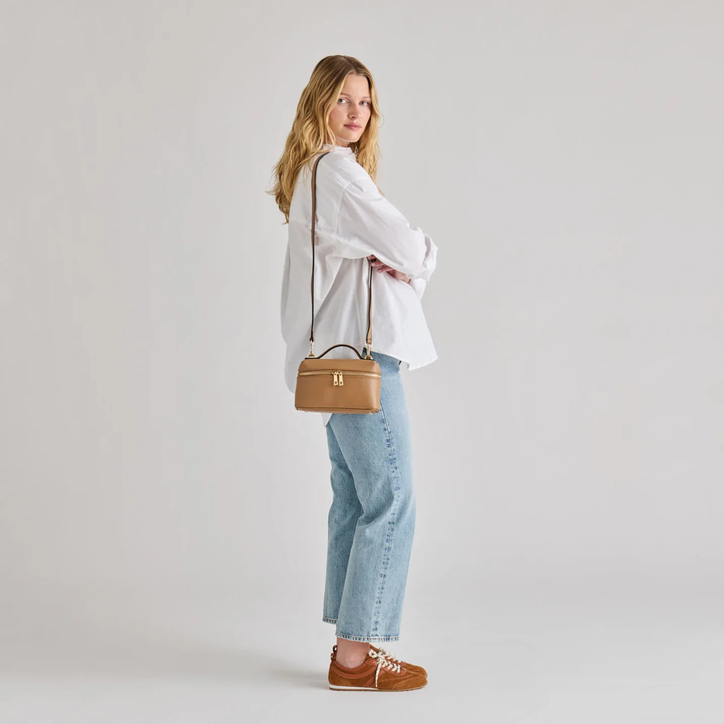 LEONY CROSSBODY TAN LEATHER - Image 2
