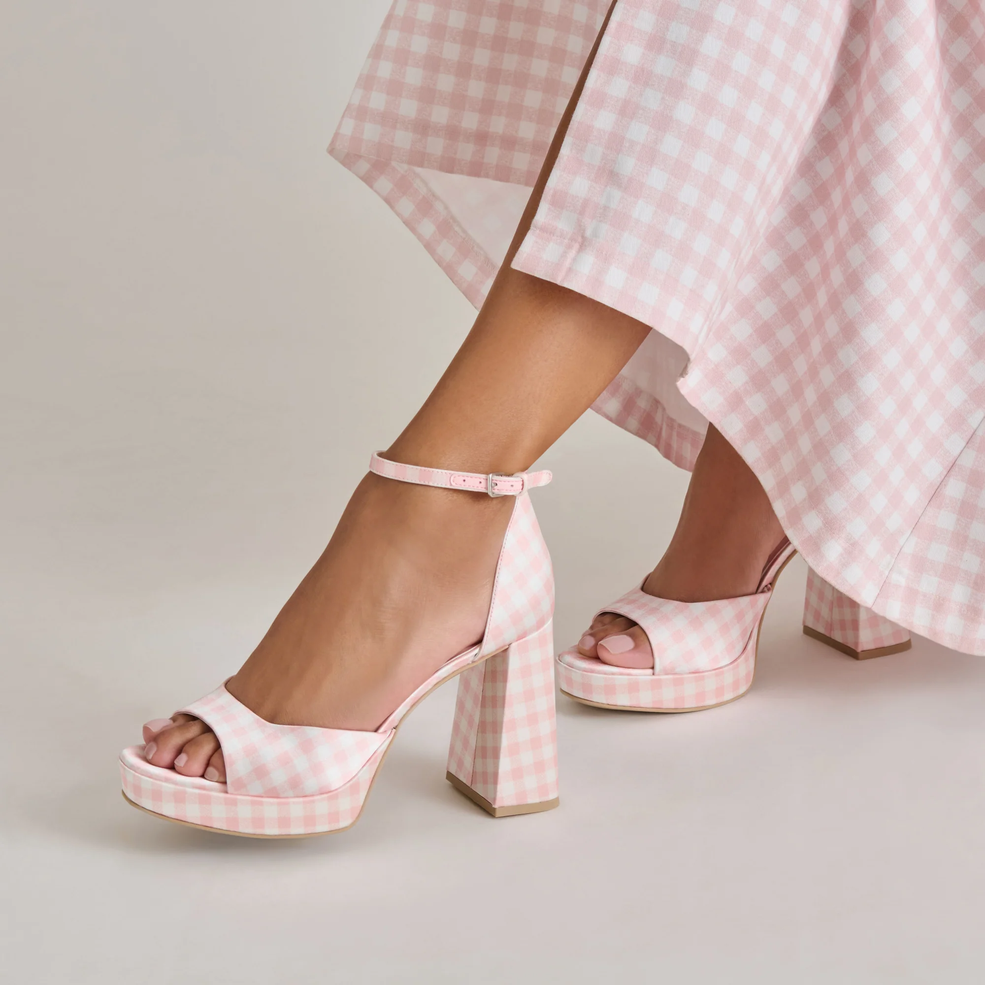 PANDRO X BYRDIE GOLF HEELS PINK PLAID GINGHAM - Image 11