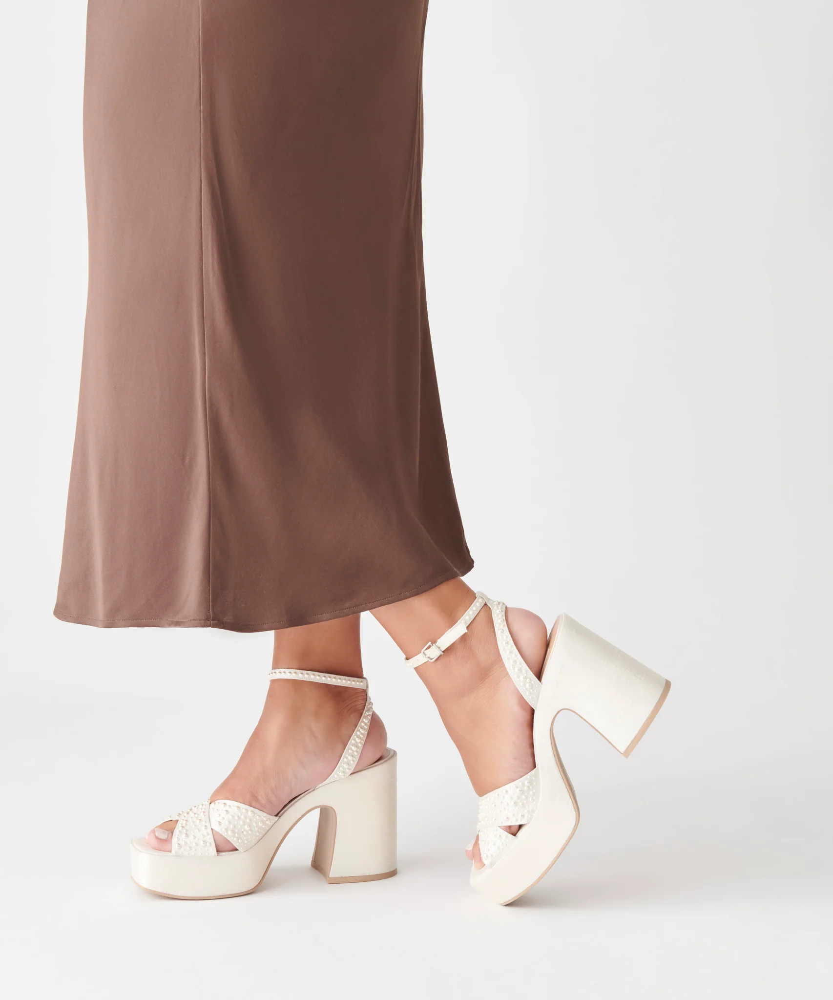 WESSI PEARL HEELS VANILLA PEARLS - Image 4